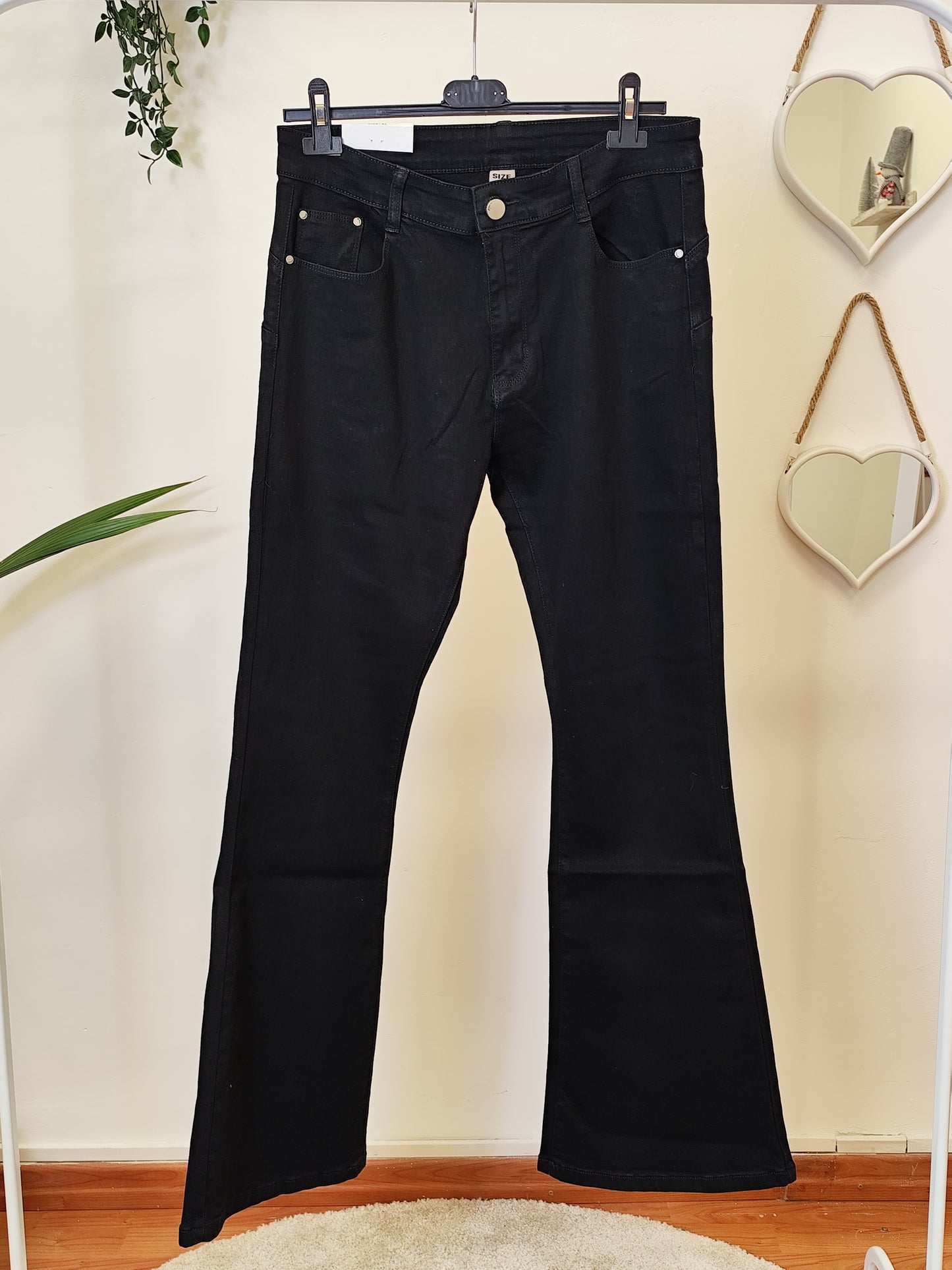 Jeans zampa elasticizzato