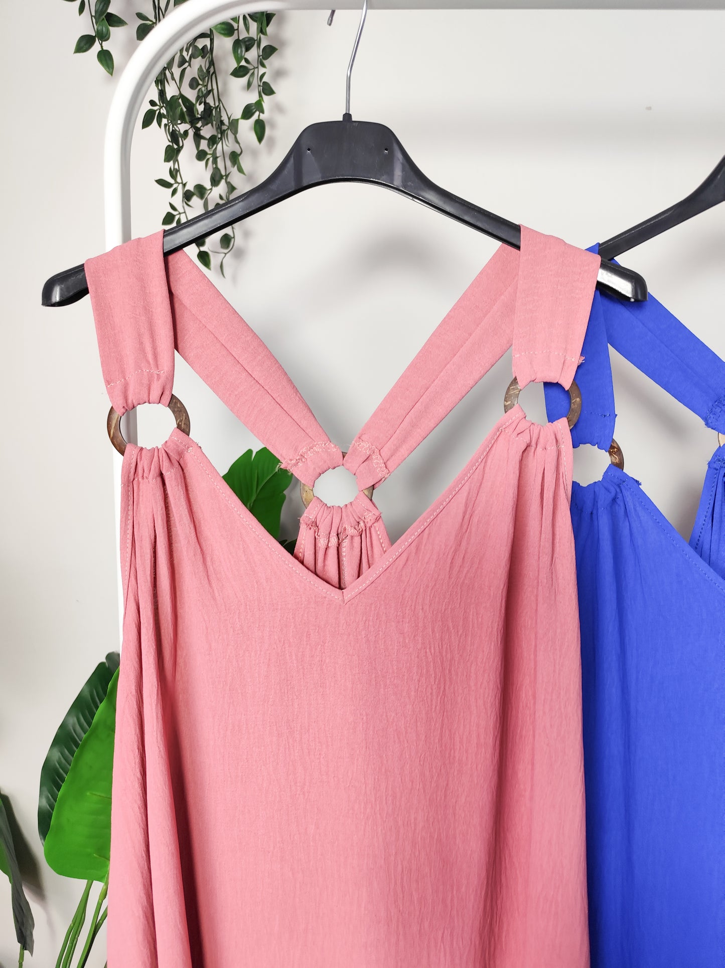Vestito lungo con intreccio