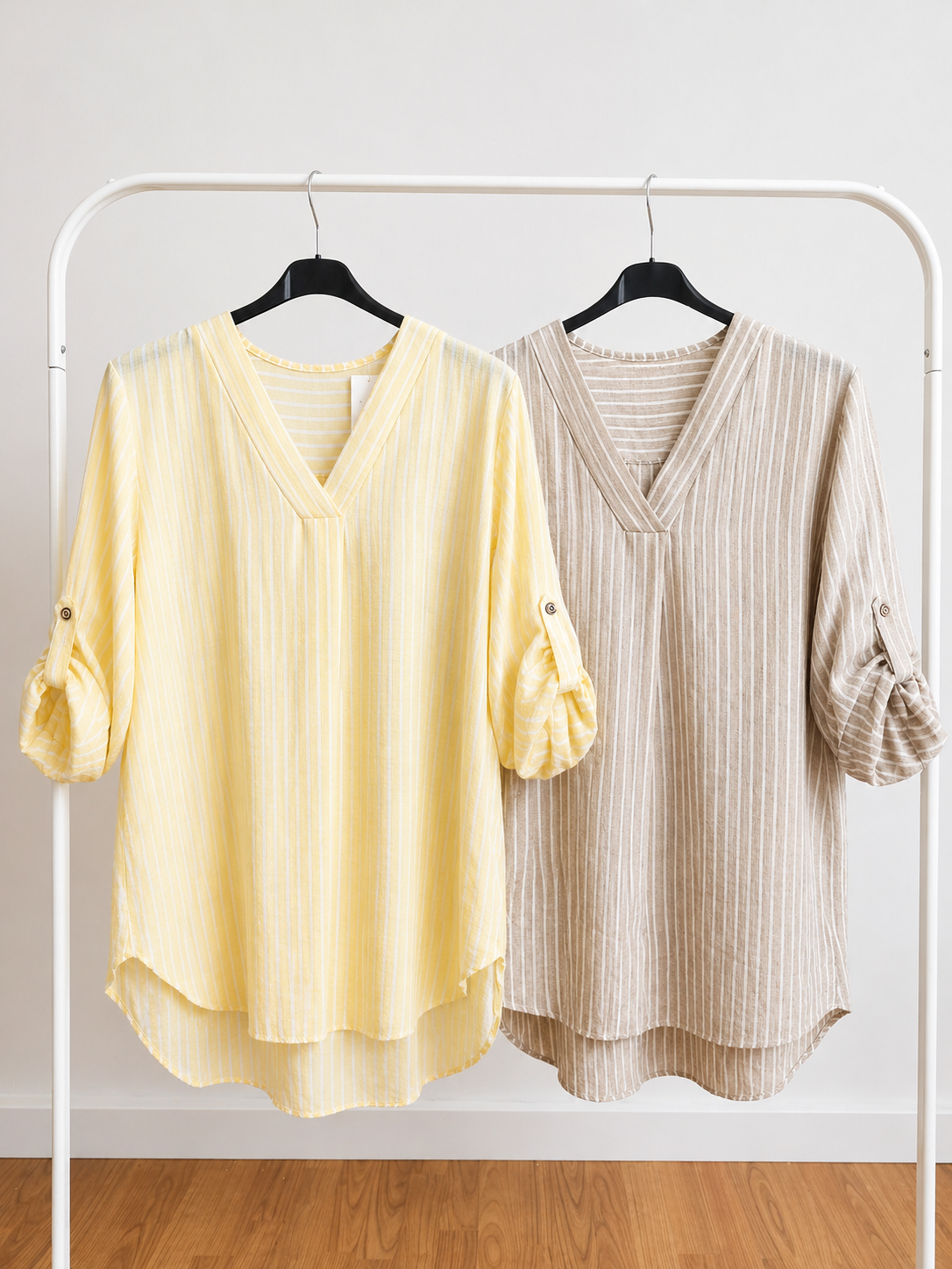 blusa curvy comoda a righe gialla e beige vestibilità morbida