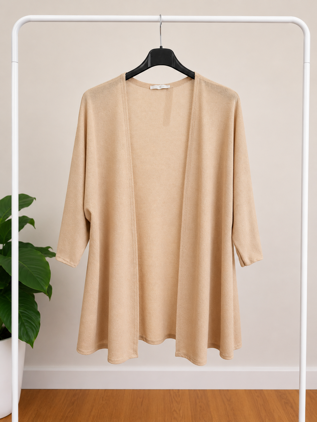 Cardigan Curvy In Filo Leggero Comodo ed Elegante