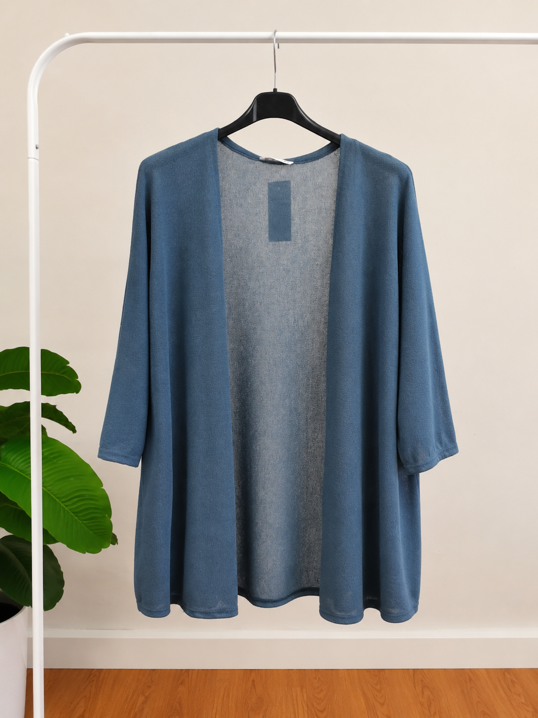 Cardigan Curvy In Filo Leggero Comodo ed Elegante