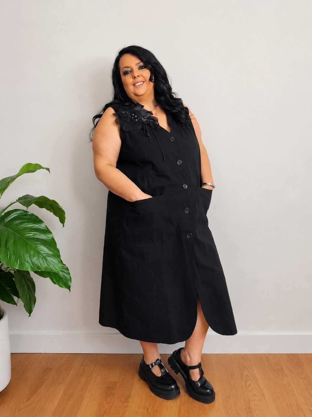 Scamiciata Curvy Nera Comoda Elegante con Tasche