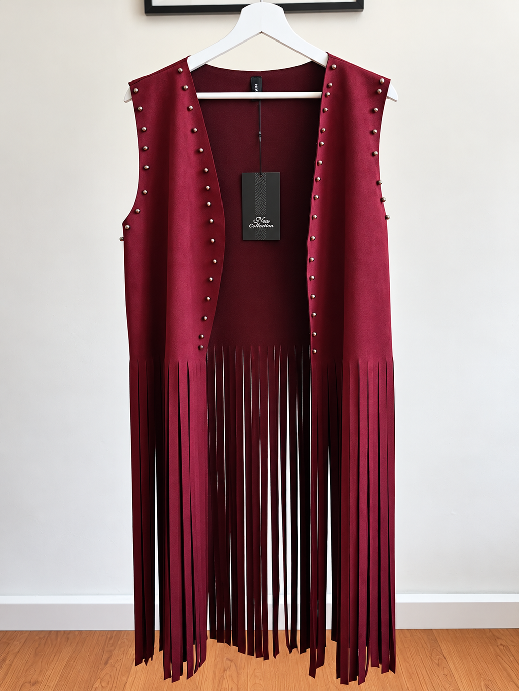 Gilet curvy scamosciato con frange e borchiette