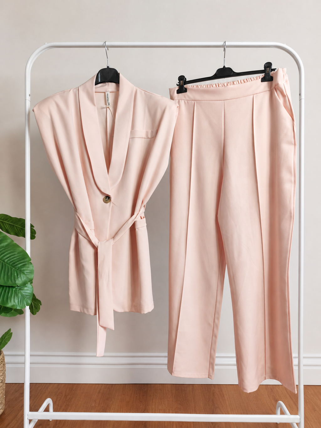 Tailleur Curvy Smanicato Elegante e Comodo Estivo