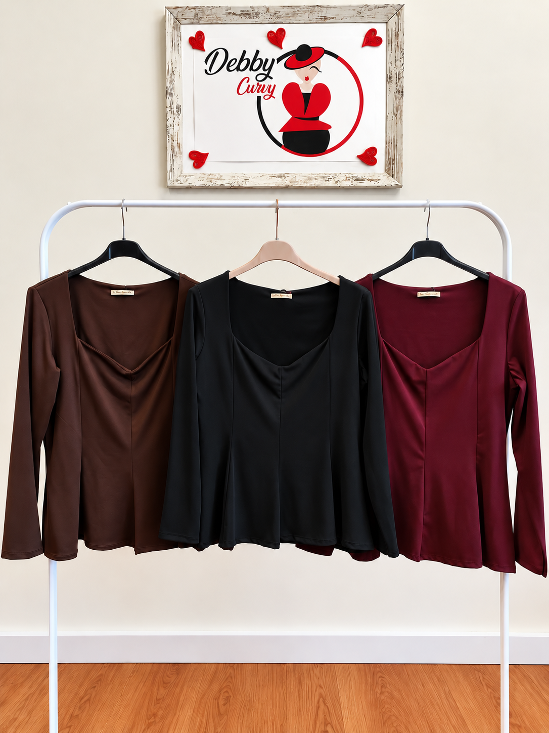 Maglia Curvy Vittoria  – Scollo a Cuore