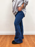 Jeans curvy zampa elasticizzati