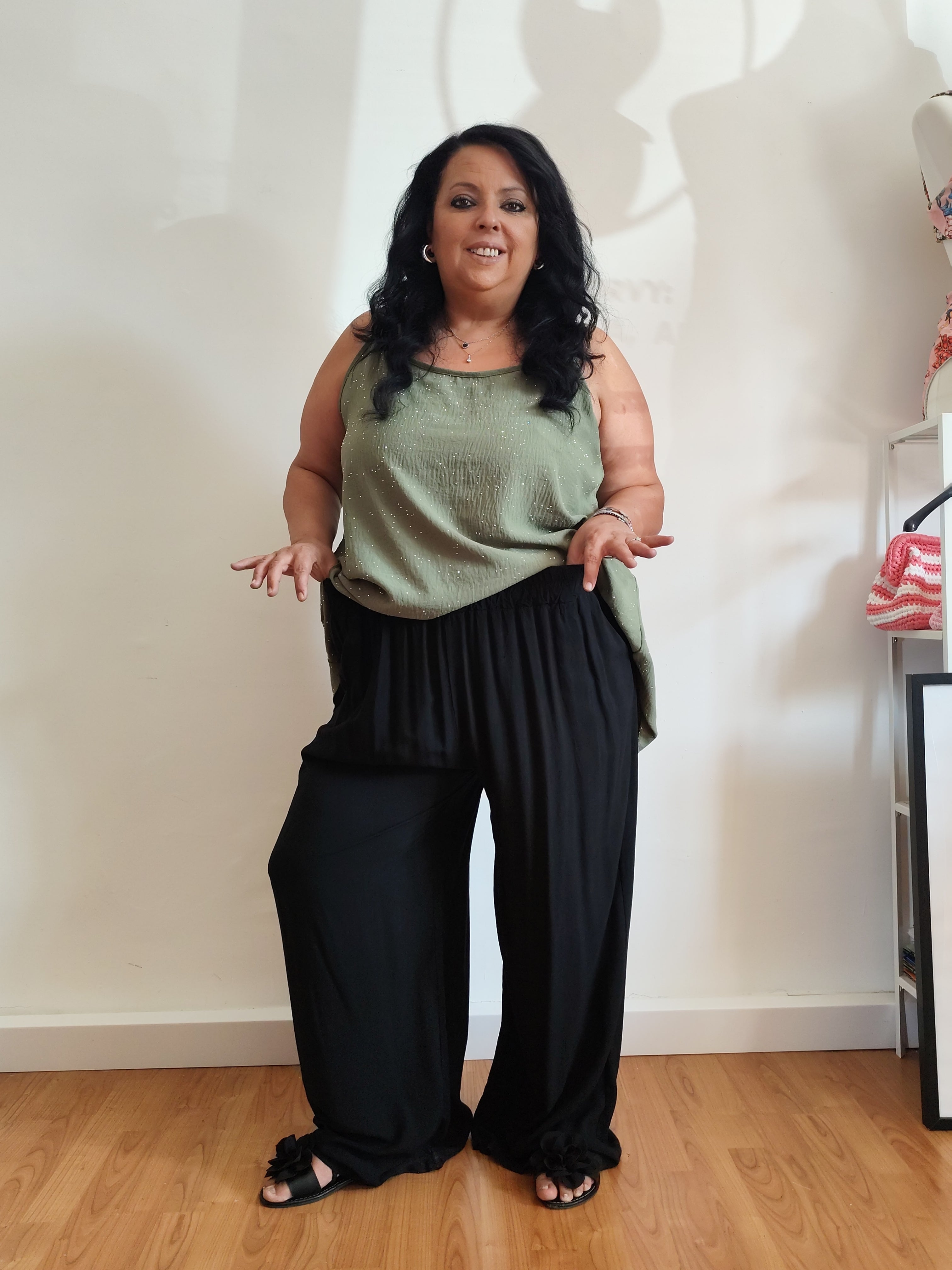 Pantalone in viscosa elastico in vita con tasche
